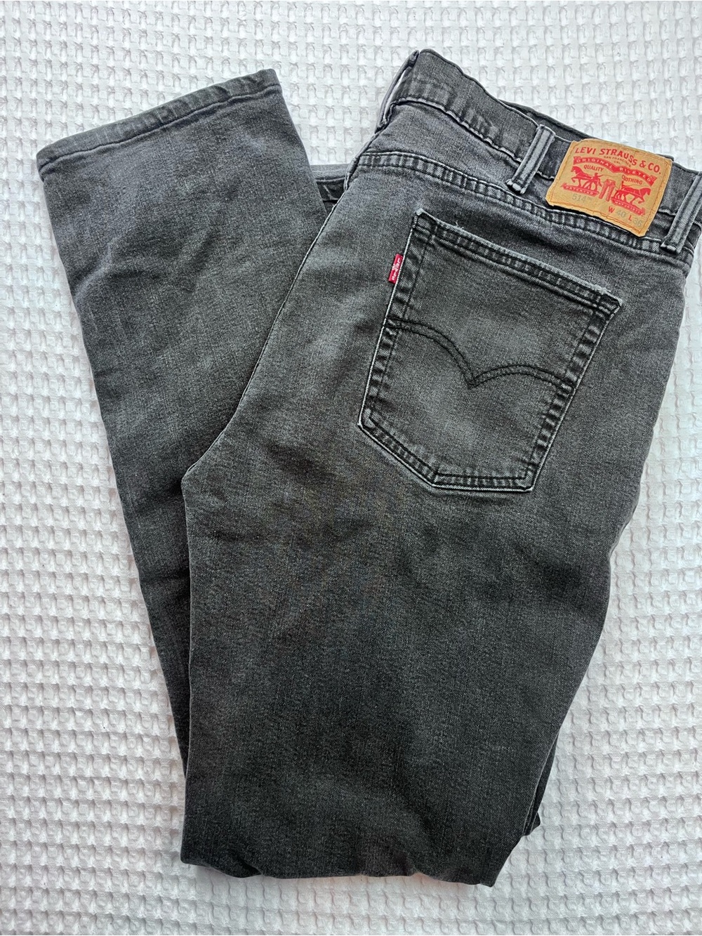 Levi’s 514 Men’s Jeans 40x36 Black Straight Leg 31” Inseam
